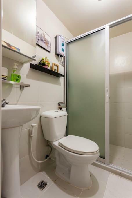 Jen'S Paranaque City Apartment 마닐라 외부 사진